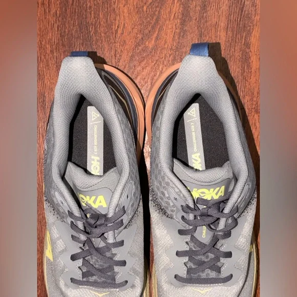 Hoka GORETEX shoes - Picture 8 of 14